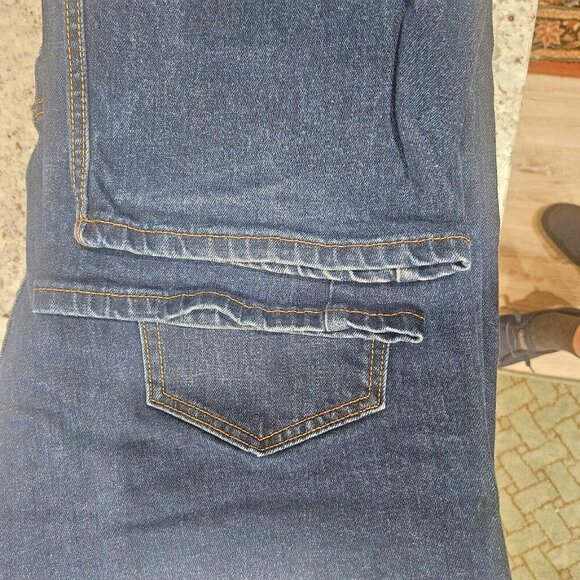 Levi's Jeans Men's 42Wx 32L Medium Wash  Gold Signature Relaxed Fit - Picture 8 of 15